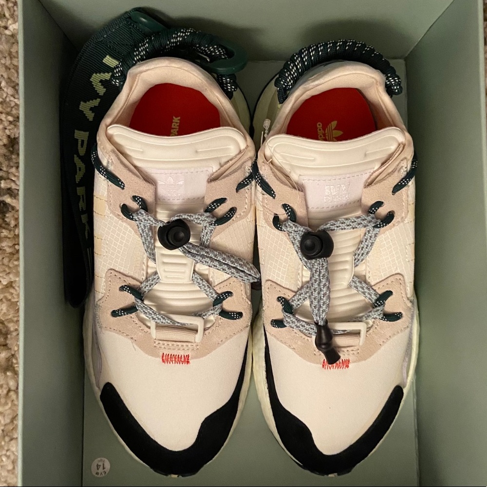 IVY PARK SNEAKERS *NEW WITH TAGS, NEVER WORN*